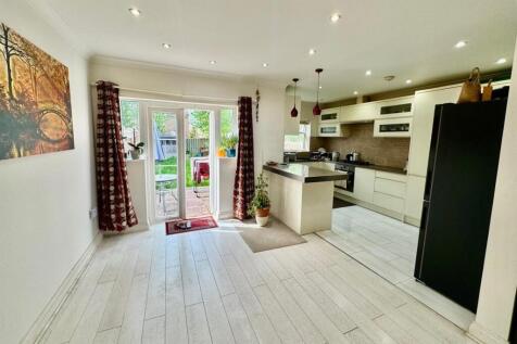 Dining room.jpg