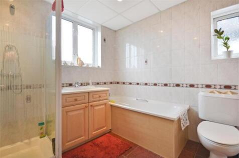 Bathroom3.jpg