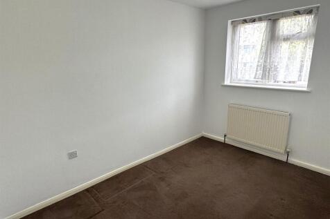 Bedroom3.1.jpg