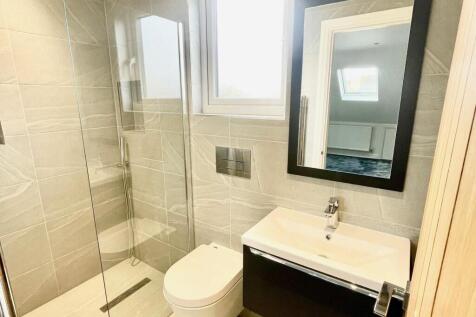 Ensuite2.jpg