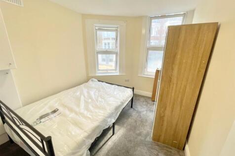 Bedroom 2.jpg