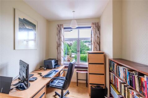 Bedroom/Office