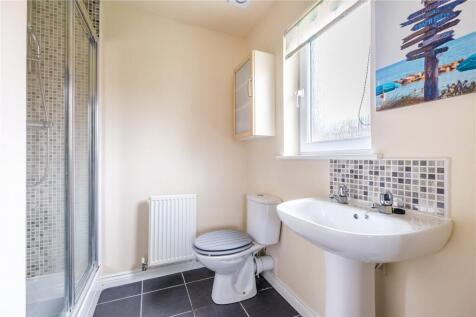 Toilet/Shower