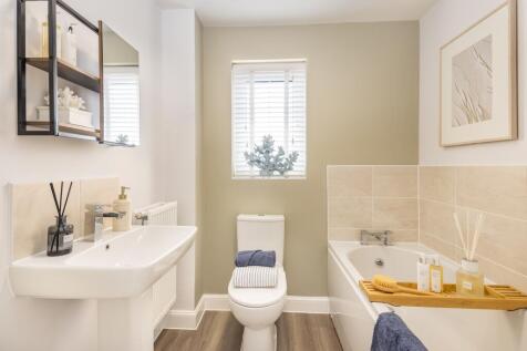 Bathroom in the 4 bedroom Kennisham