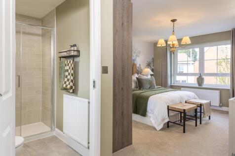 Main bedroom with en suite in the 4 bedroom Lavenham
