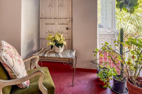 Main bedroom balcony