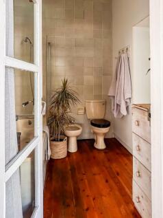 En-suite bathroom