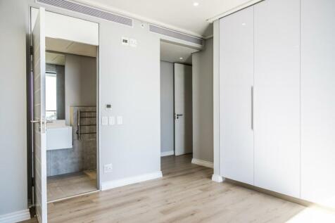 Bedroom 1 with en-suite bathroom &amp; private balcony
