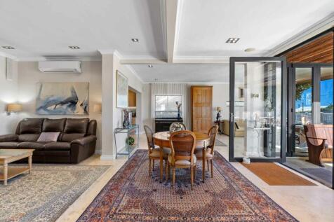 Spacious Indoor Open-Plan living spaces