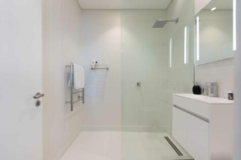 Third bedroom&#39;s ensuite bathroom