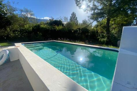 Sparkling Pool