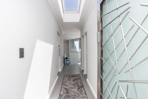Entrance of home into private foyer