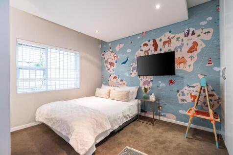 Bedroom 5 - Guestroom Ensuite groundfloor