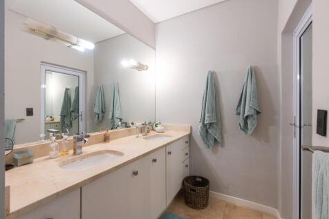 Bedroom 5 - Ensuite