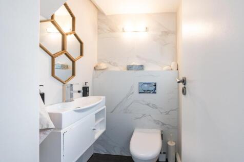 Guest Powder Room