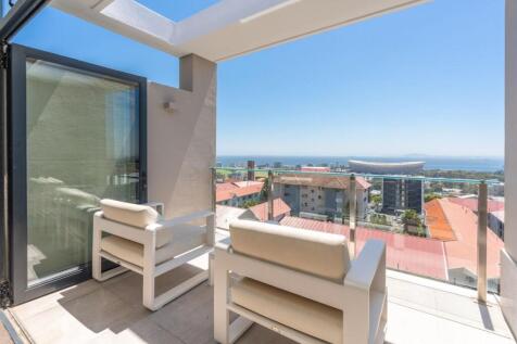 Balcony off Main bedroom