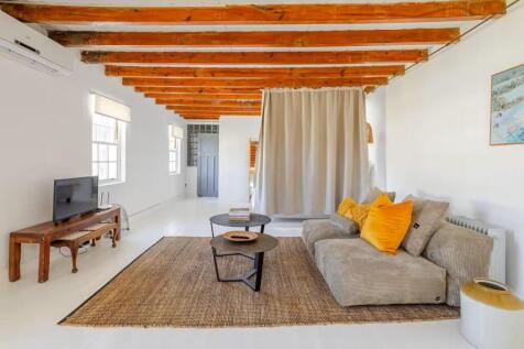 Living area 2