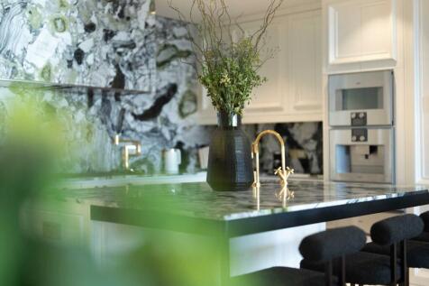 Kitchen ambiance.