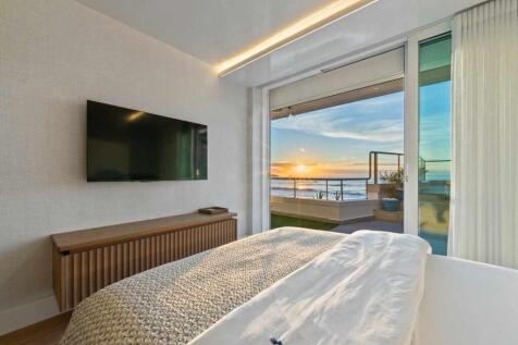 Ensuite bedroom 3.