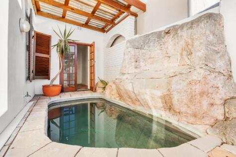 Plunge Pool