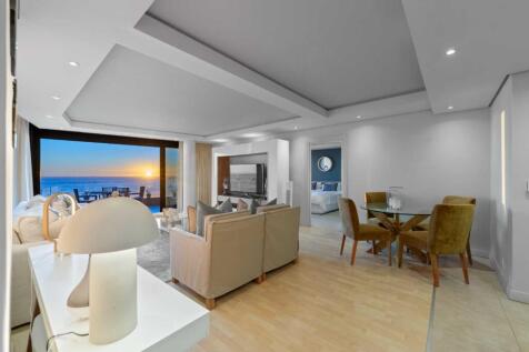 Dining area/lounge