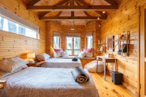 Second bedroom of main residence 