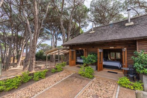 Converted Airbnb stable cottages 1 &amp; 2 popular for rental throughout the year