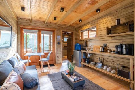 Airbnb Cottage lounge interior