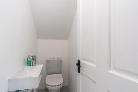 Ground floor guest loo