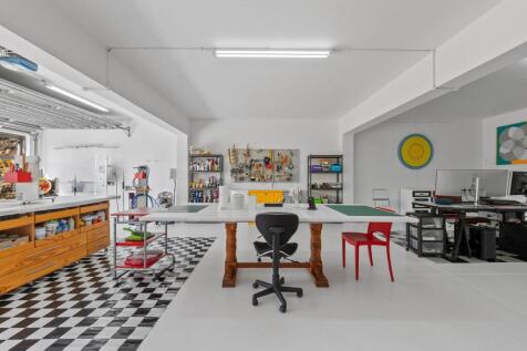 Art Studio