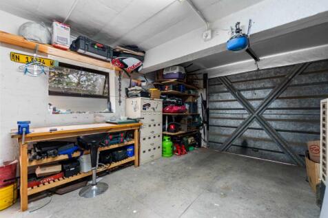 28sqm garage