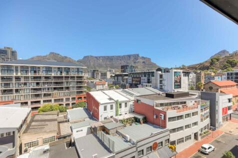 Table Mountain Views from your Penthouse