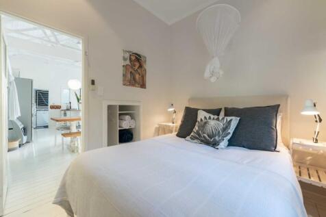 2nd double bedroom with a garden outlook