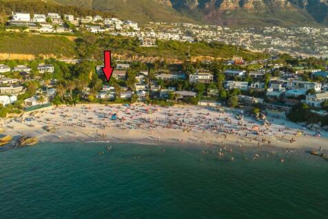 The perfect location on Cliftons 4th Beach