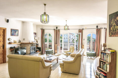 Lounge area