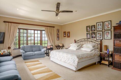 Main bedroom en-suite