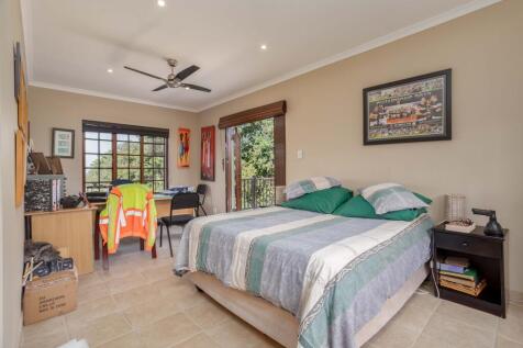 Flatlet with bathroom leading to balcony