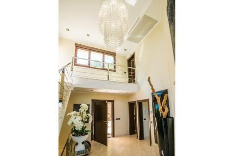 Property Image 80