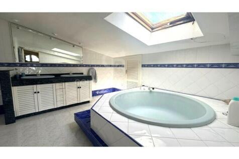 Property Image 43