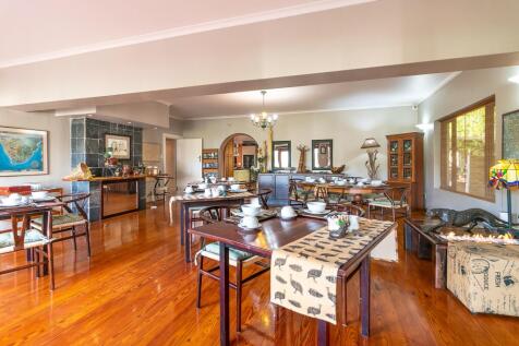 Guest Dining Room