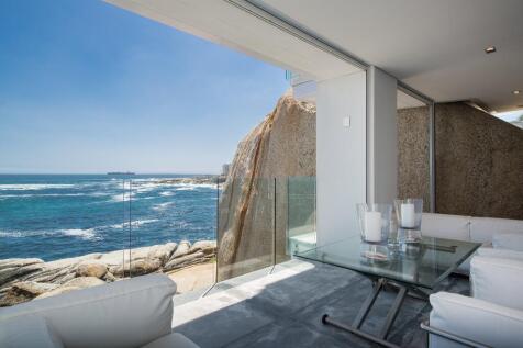 Balcony off Formal Lounge