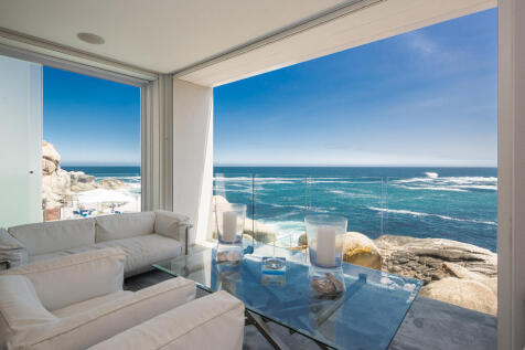 Balcony off Formal Lounge