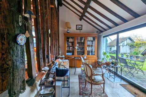 Property Image 9