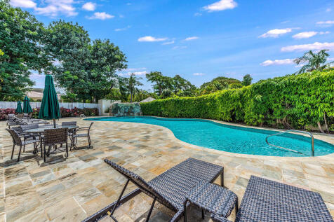 Jus Chillin Mullins Bay - Communal Pool