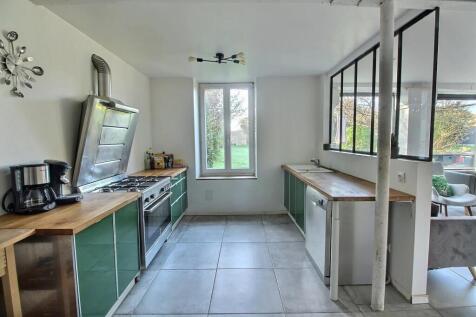 Property Image 8