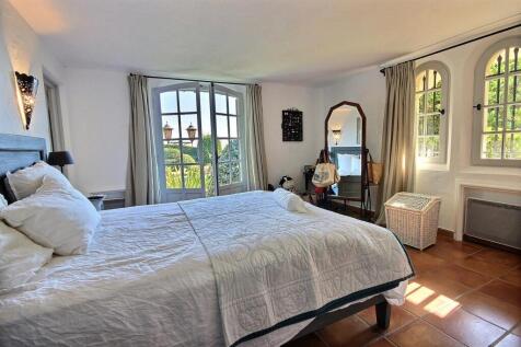 Bedroom Tile