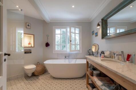 Bathroom Tile