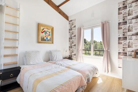 Villa de luxe  vendre Saint Laurent du Var