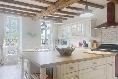 Property Image 4