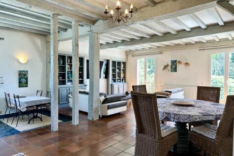 Property Image 6